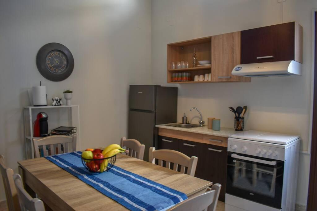 Celeste House * Myrties